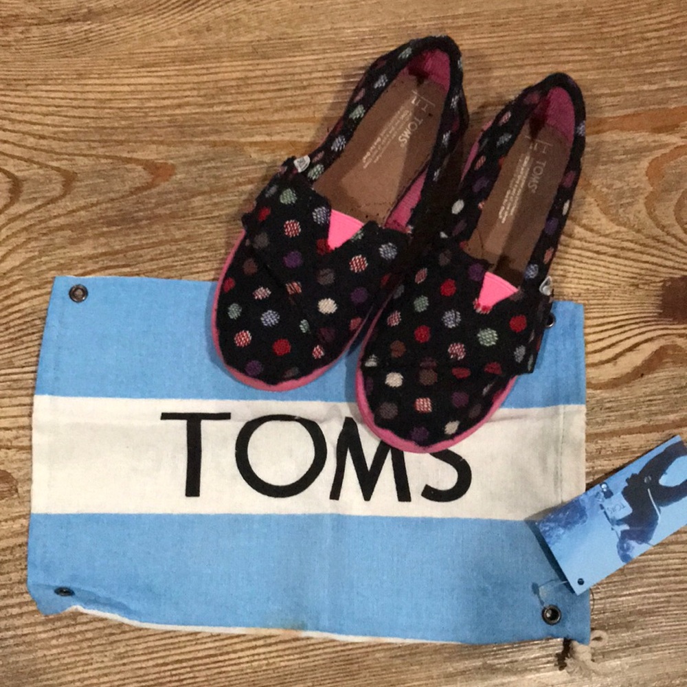 Black & pink velcro Tom’s